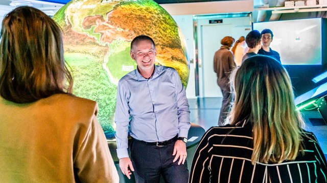 Professor Anders Ynnerman inside Wadströms Exploranation Laboratory