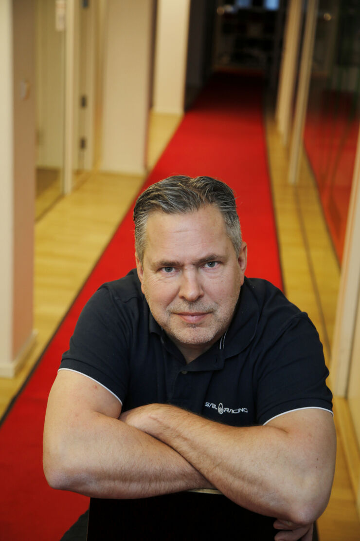 Portrait of Pär Svärdson, CEO of Apotea AB and former student at Linköping University.