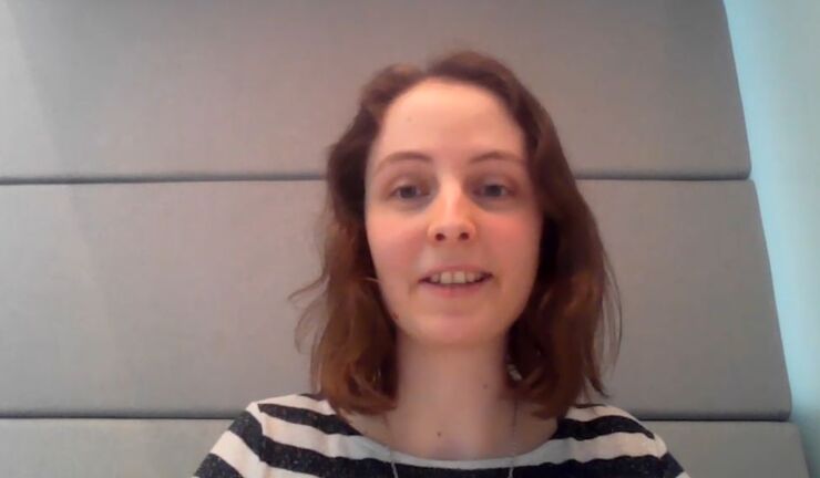 videoklipp, ansiktsbild på kvinnlig forskare.