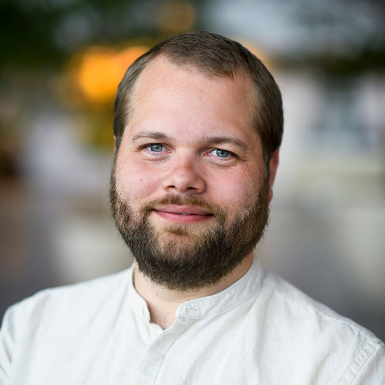 Porträttbild på Jacob Bach Riis.