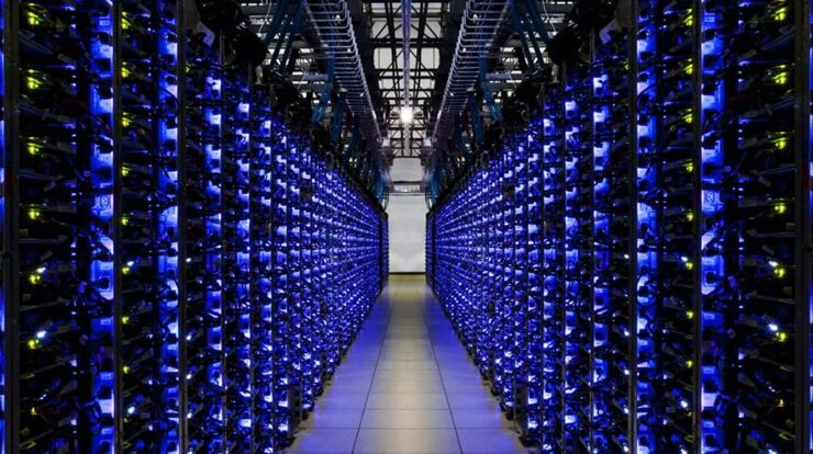 A hall of computer servers.