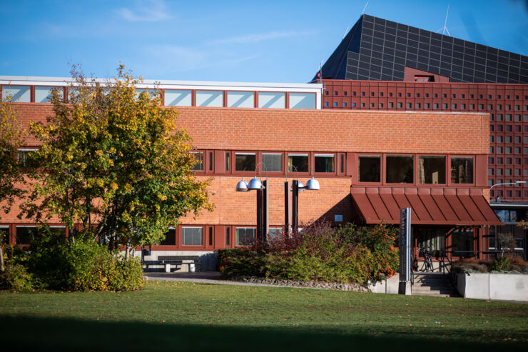 Image of Building E, Campus Valla.