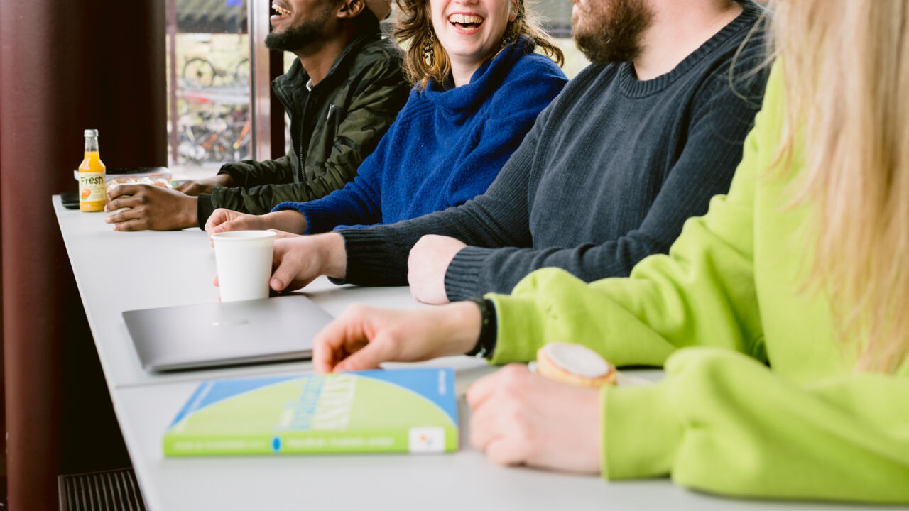 Studenter som pluggar
