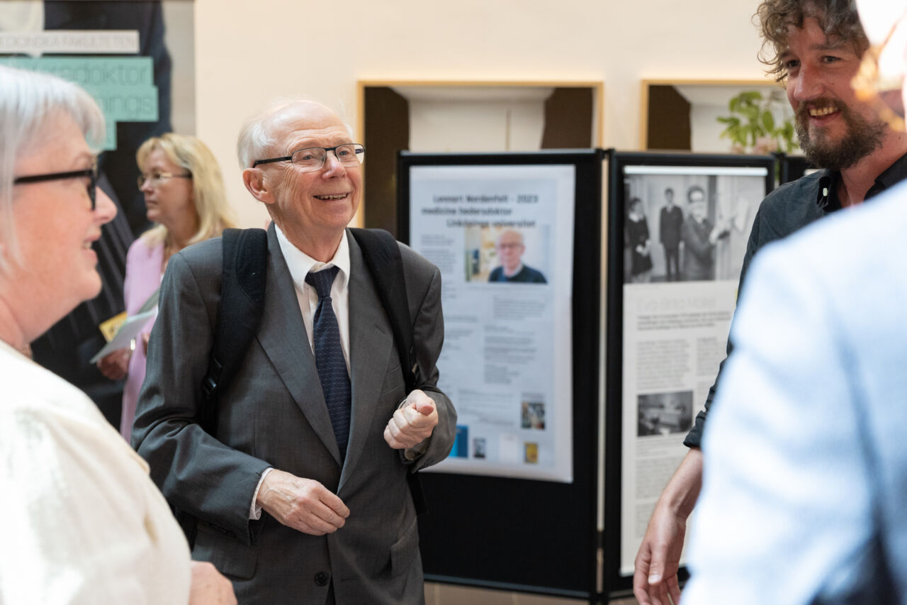 Mingel och utställlning Campus US