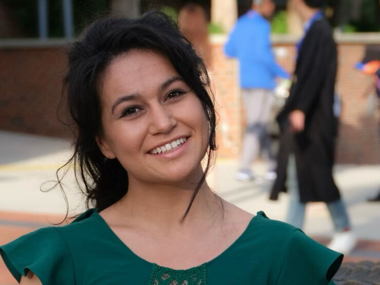 Headshot of young woman.