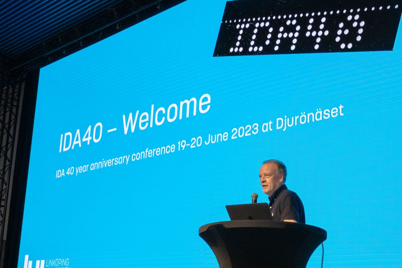 Henrik Eriksson i talarstolen