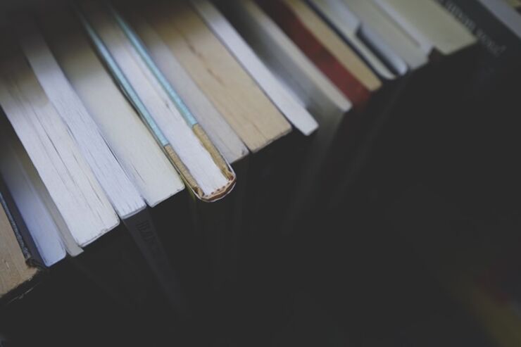 Böcker.