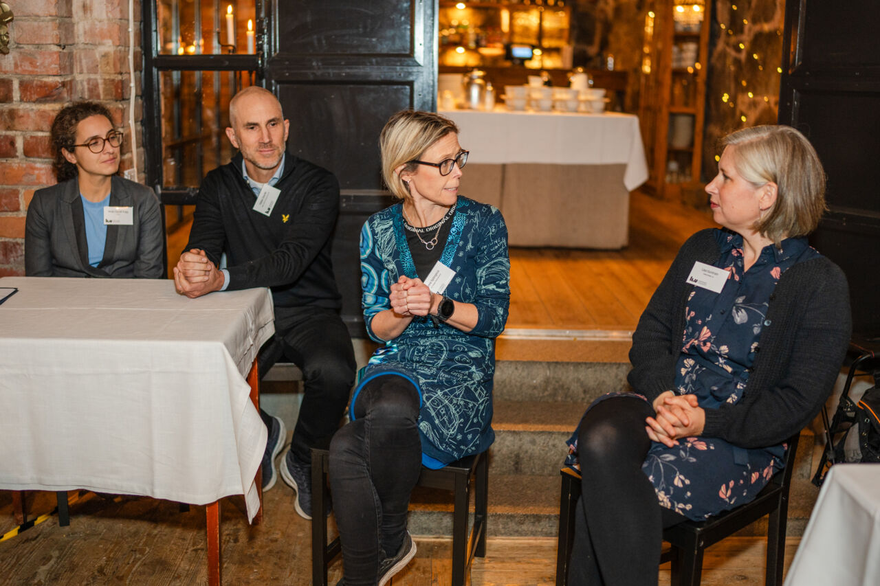 Panel discussion during scientific salon