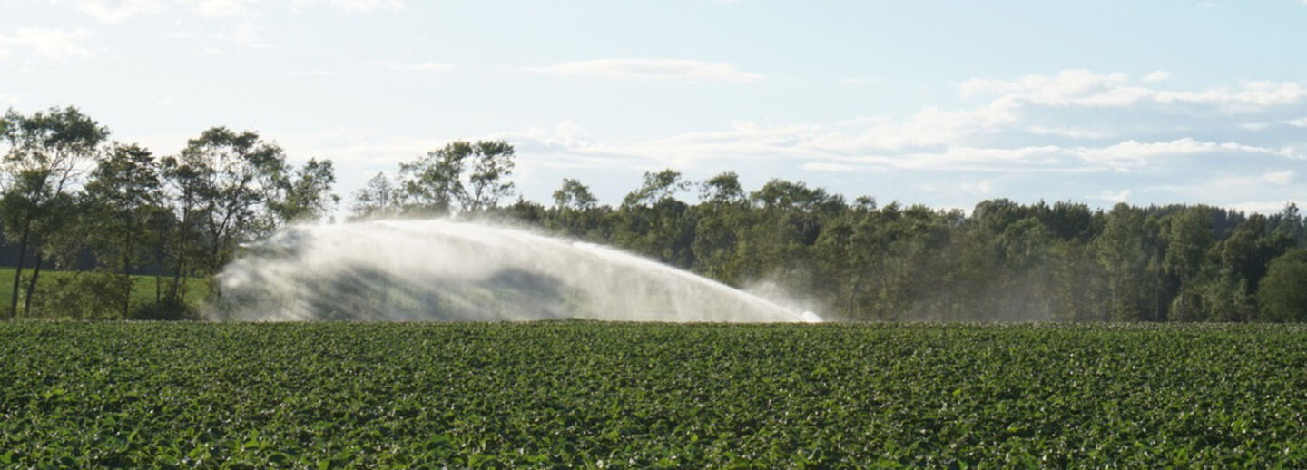  Irrigation and drainage of arable land.
