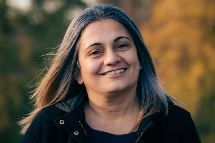 headshot of a woman smiling.