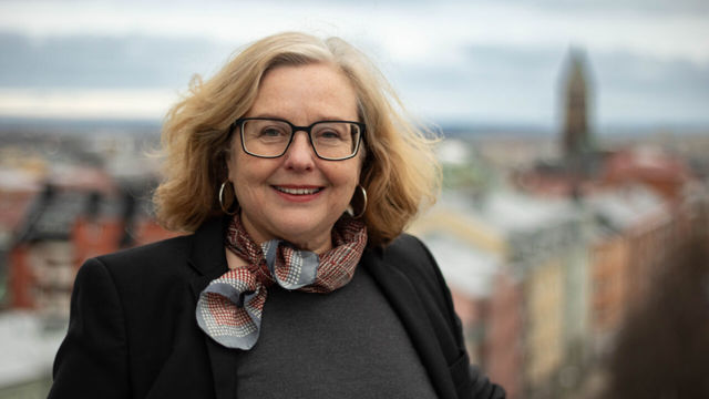 En professor som heter Karin Osvaldsson Cromdal.