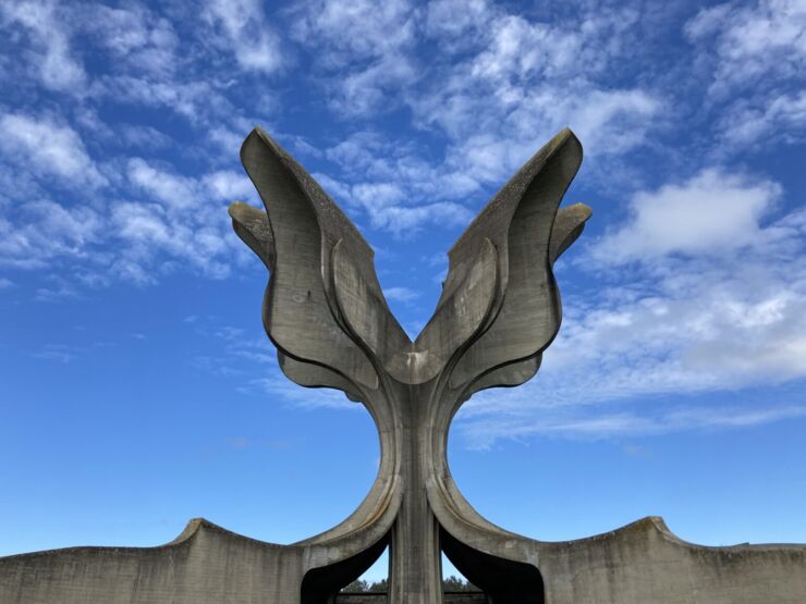 Flower Memorial in Jasenovac Concentration Camp, 1966. Photo: Rebcka Katz Thor 2022. 