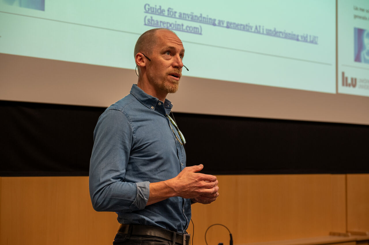 Föreläsning av Tobias Trofast.