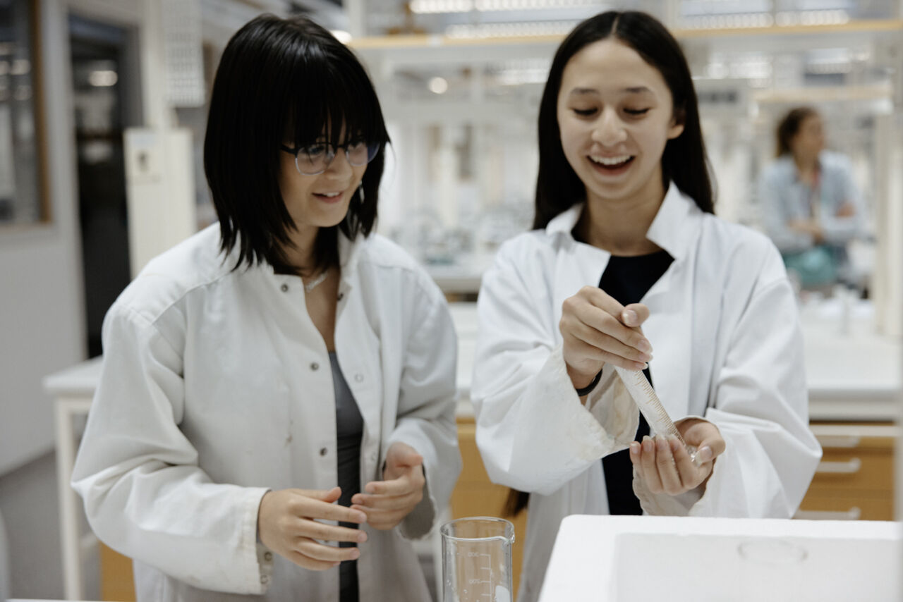 Bild på deltagare under laboration