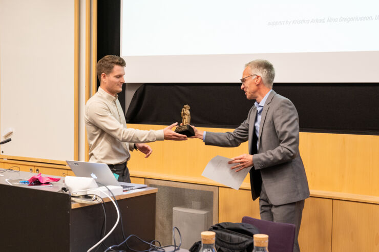 Picture of award ceremony.