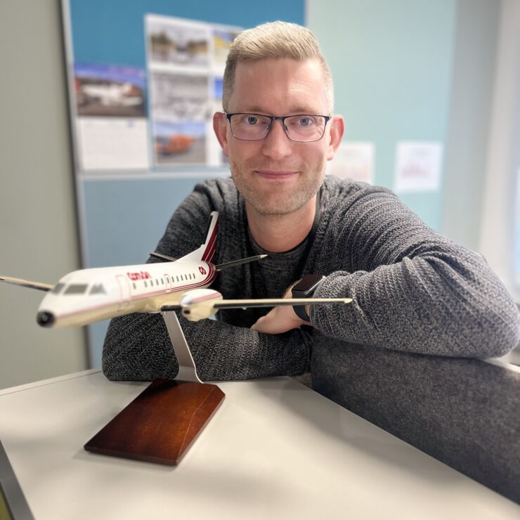 Porträttbild av Ola Andersson, tidigare student på programmet Flygtransport och logistik vid LiU