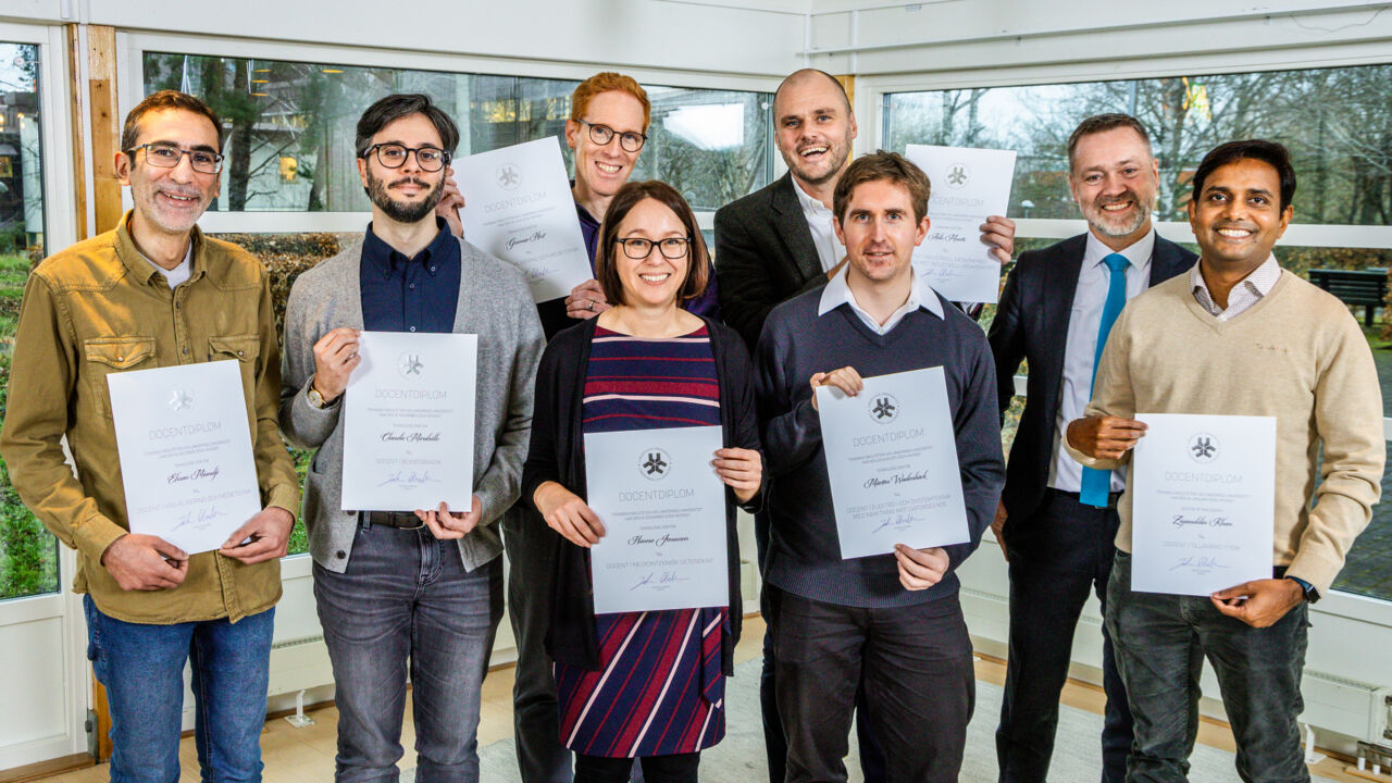 Gruppbild på nya docenter