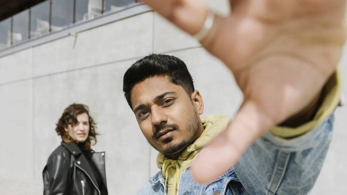 Two students at Studenthuset, Campus Valla.